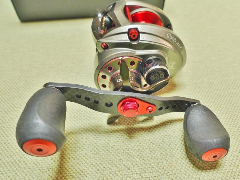 Photo8: Abu Garcia Revo ALT-L 7.1 [3965] (8)
