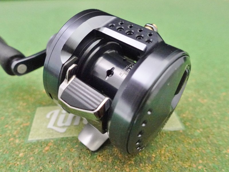 Photo7:  Shimano  24 Calcutta Conquest SE 31HG [5202] (7)