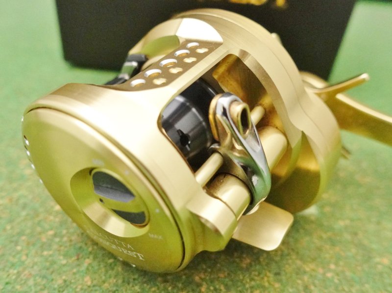 Photo7:  Shimano  21 Calcutta Conquest 101 [5256] (7)