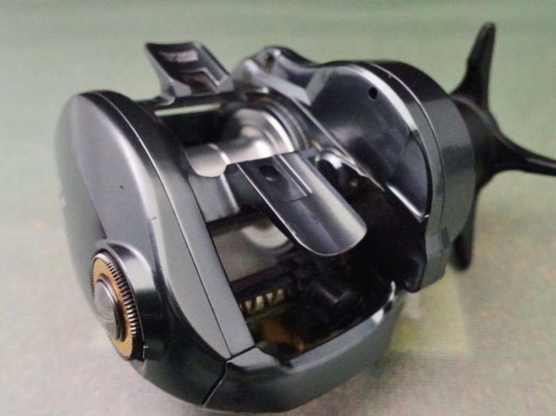 Photo8: Daiwa 17 Tatula SV TW  6.3R [5569] (8)