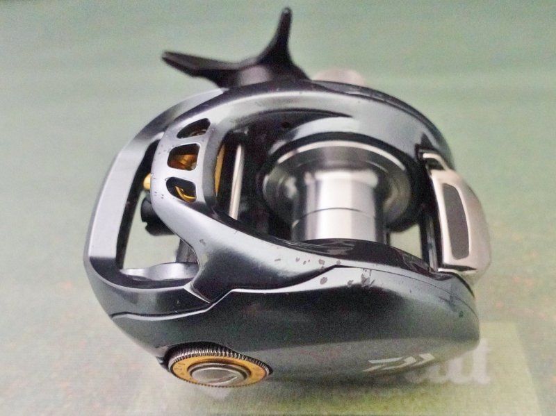 Photo6: Daiwa 17 Tatula SV TW  6.3R [5569] (6)