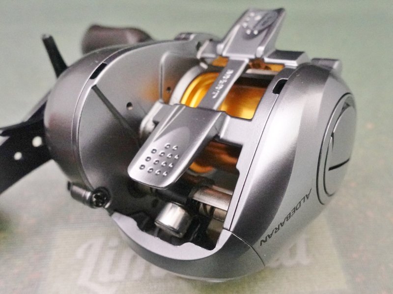Photo10:  Shimano  09 Aldebaran Mg7  [5564] (10)