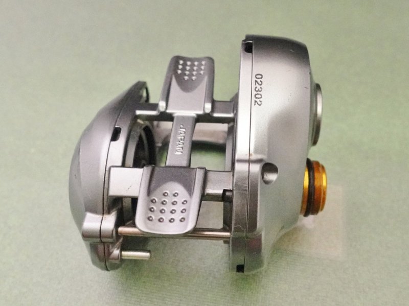 Photo7:  Shimano  09 Aldebaran Mg7  Body Part [5765] (7)