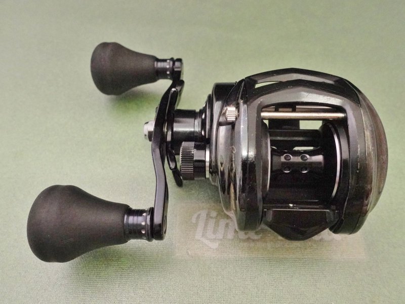 Photo1: Abu Garcia Revo 3 Beast [5779] (1)