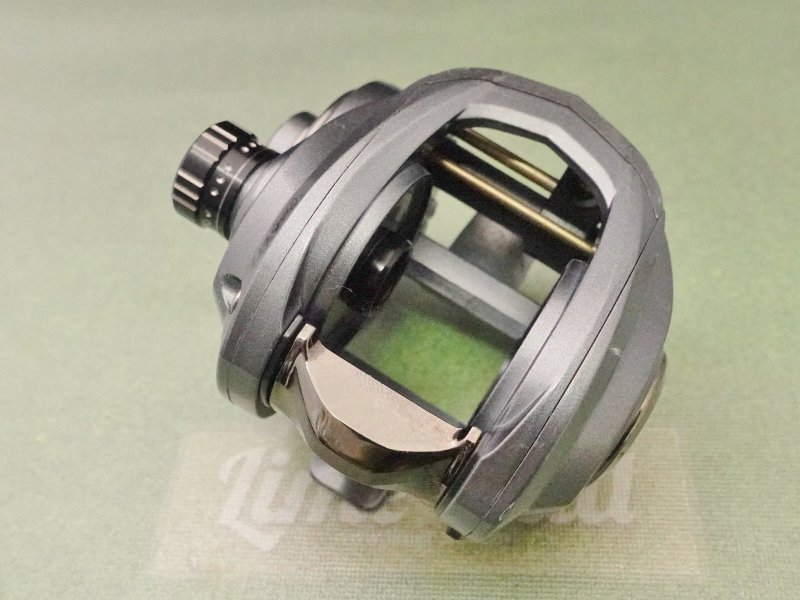 Photo1: Abu Garcia Revo LT7 L Body [5807] (1)