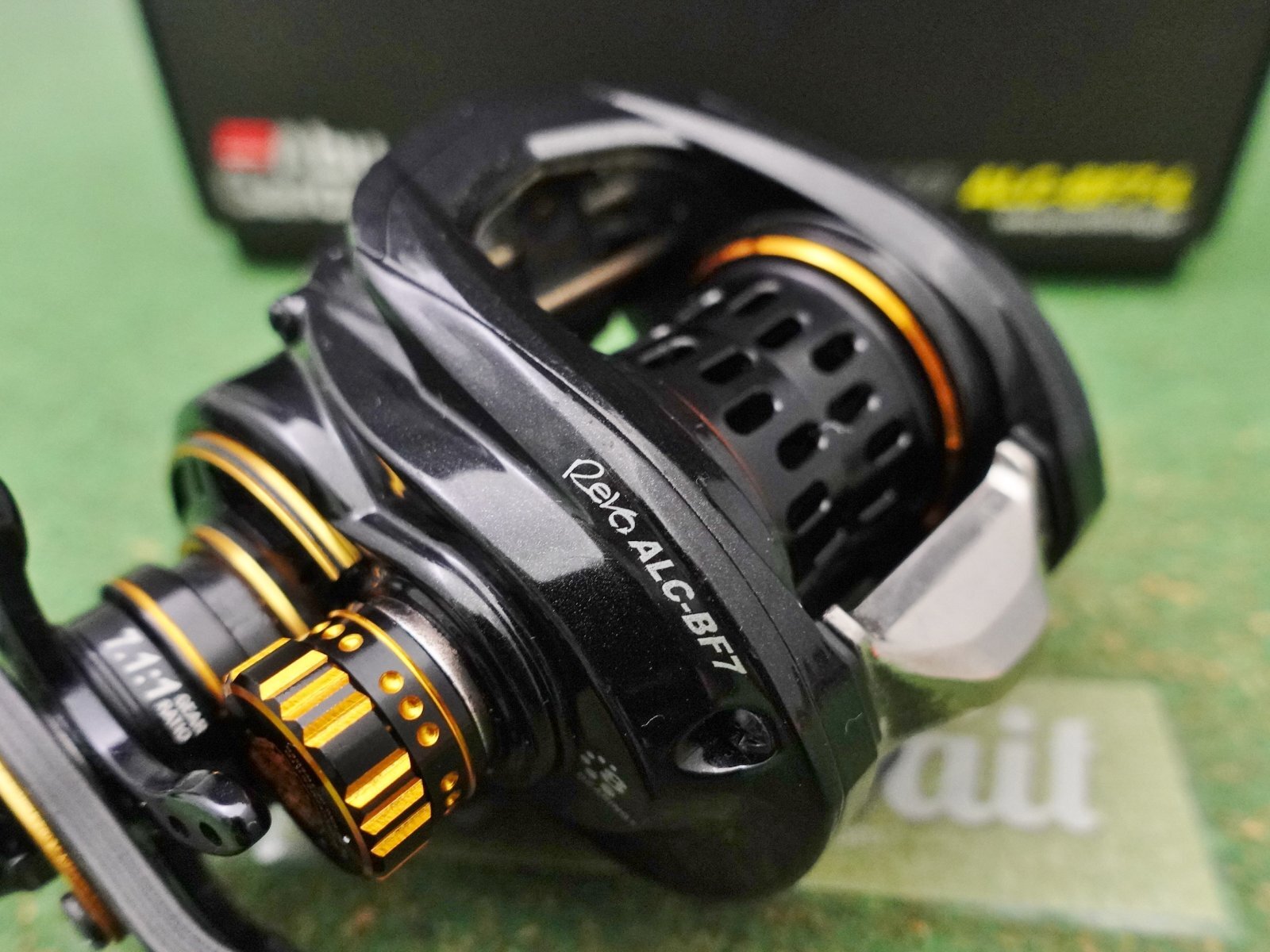 Abu Garcia Revo ALC-BF7 L [4171] - Lime Bait
