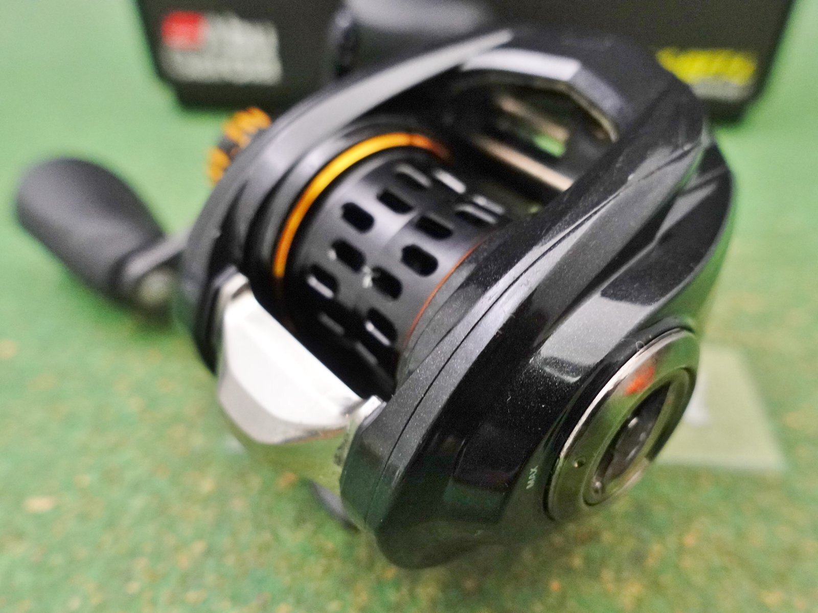 Abu Garcia Revo ALC-BF7 L [4171] - Lime Bait