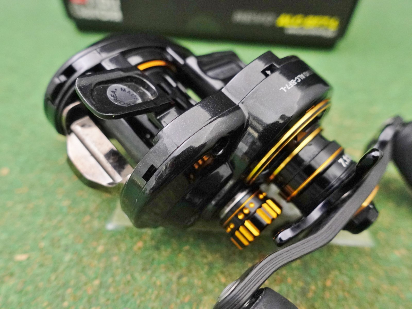 Abu Garcia Revo ALC-BF7 L [4171] - Lime Bait